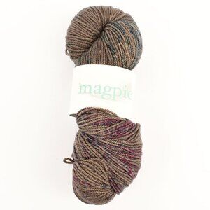 Magpie Swanky DK Yarn SW Merino Cashmere Nylon Fiber Society No.28
